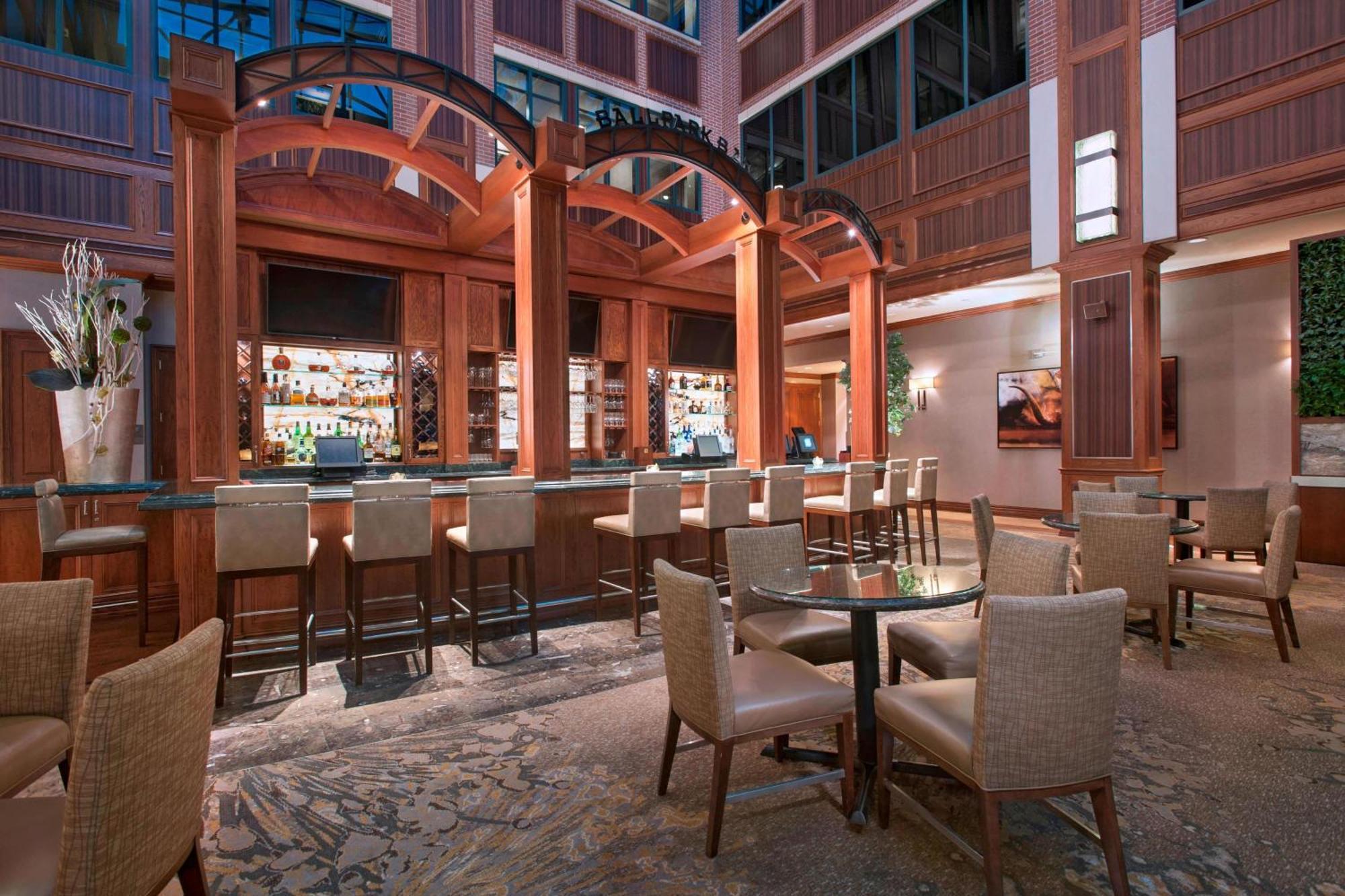 Hotel The Westin Houston Downtown Exterior foto